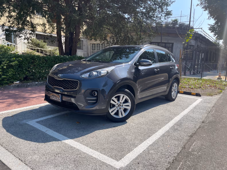 Kia Sportage - 1
