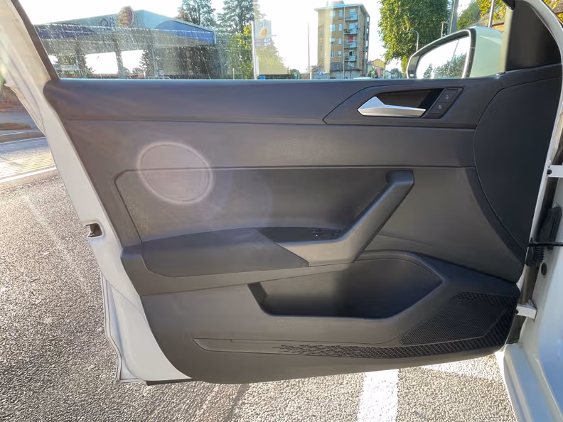 Volkswagen Polo - 31