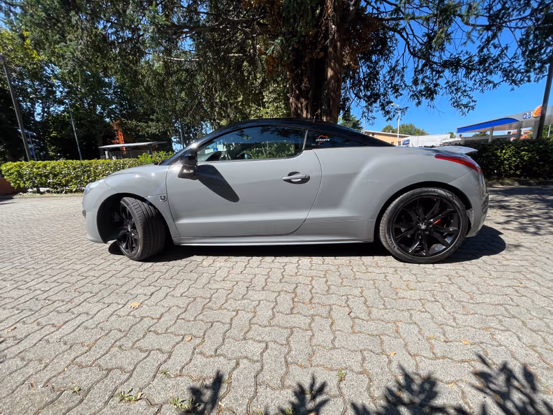 Peugeot RCZ - 8