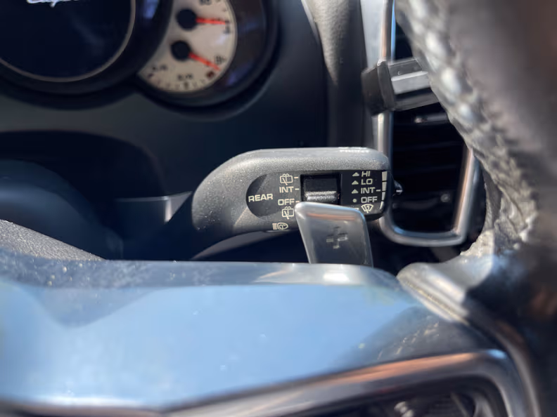 Porsche Cayenne - 21