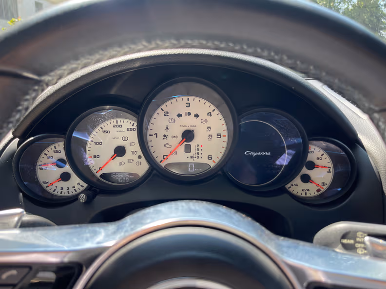 Porsche Cayenne - 10
