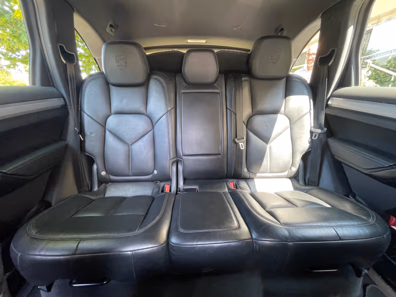 Porsche Cayenne - 14