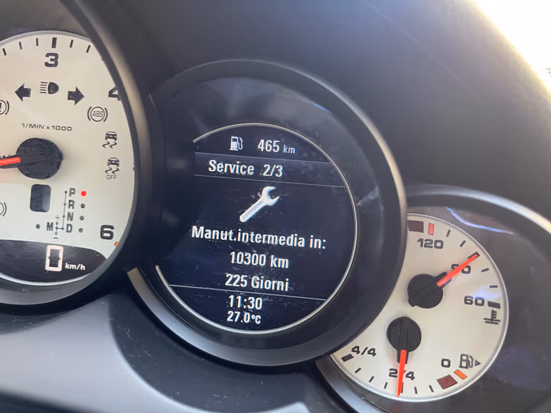 Porsche Cayenne - 51