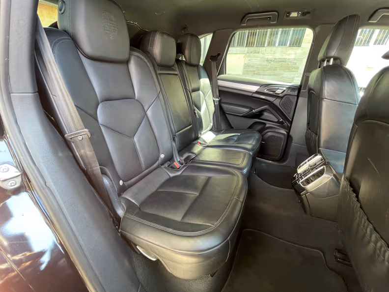 Porsche Cayenne - 31