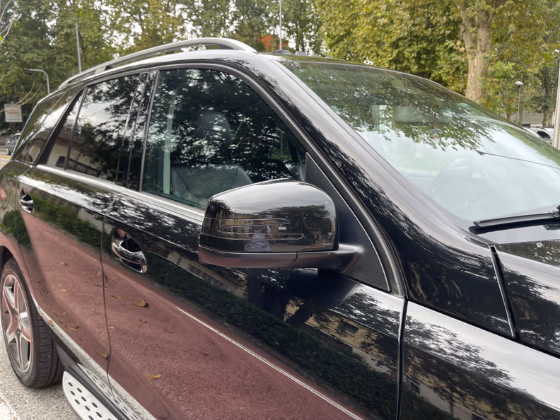 Mercedes-Benz GLE-Class - 42