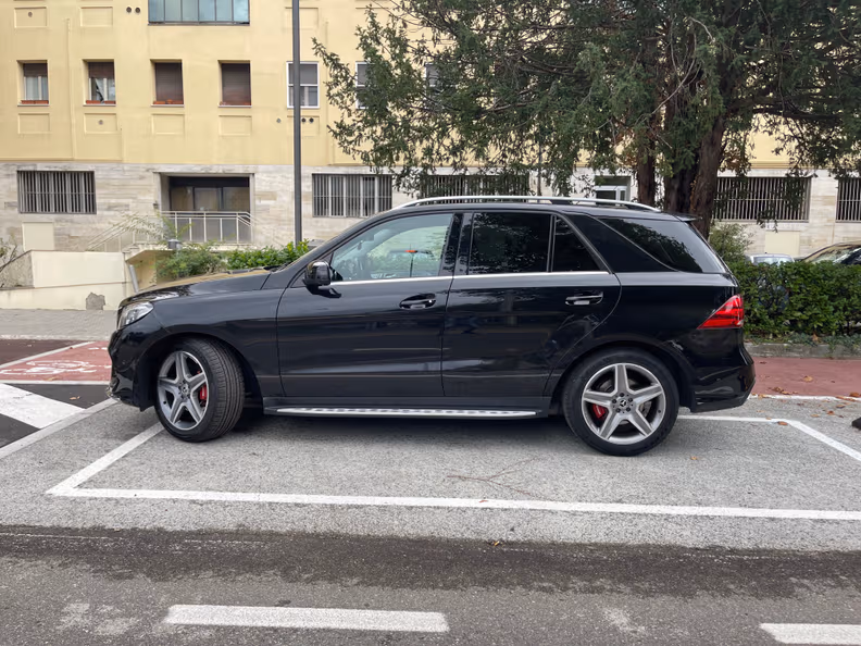 Mercedes-Benz GLE-Class - 8