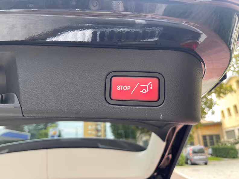 Mercedes-Benz GLE-Class - 38