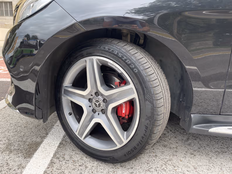 Mercedes-Benz GLE-Class - 50