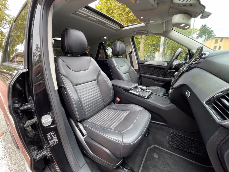 Mercedes-Benz GLE-Class - 26