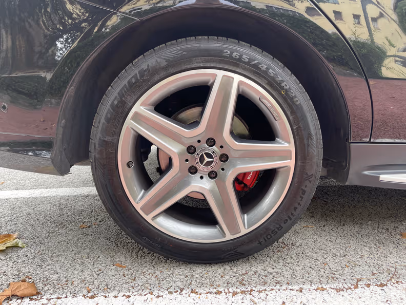 Mercedes-Benz GLE-Class - 49