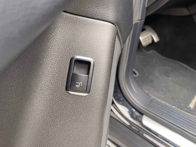 Mercedes-Benz GLE-Class - 37