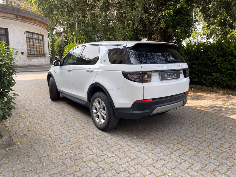Land Rover Discovery Sport - 7