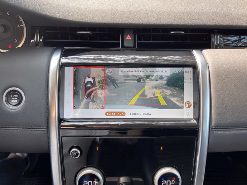 Land Rover Discovery Sport - 17