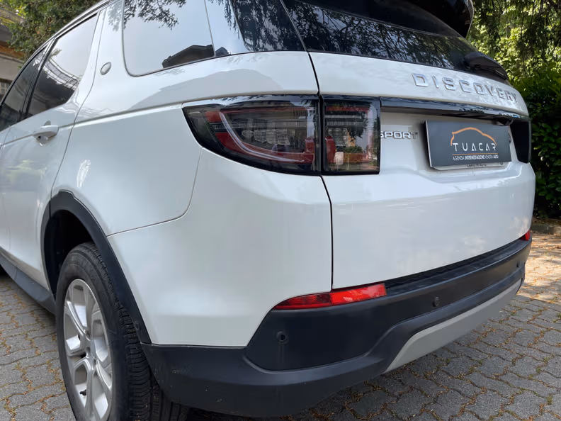 Land Rover Discovery Sport - 43