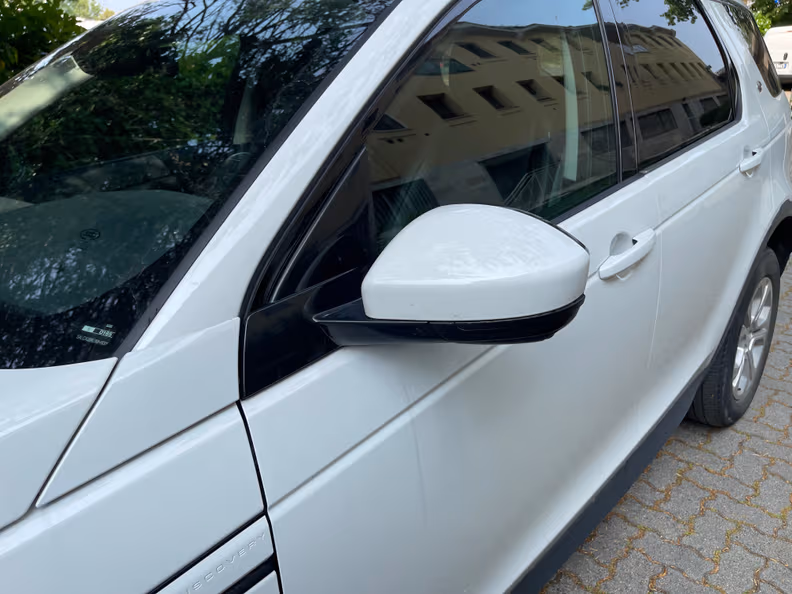 Land Rover Discovery Sport - 45