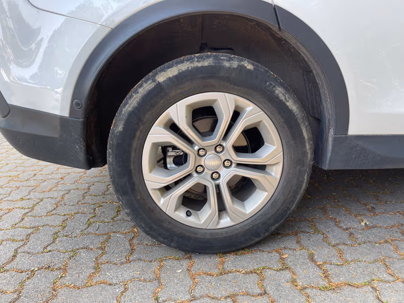 Land Rover Discovery Sport - 48