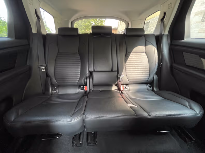 Land Rover Discovery Sport - 29