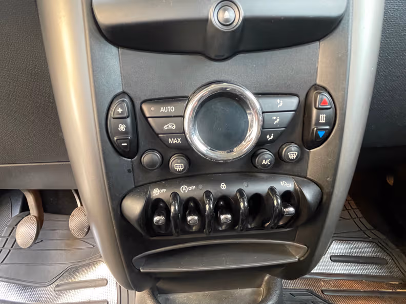 Mini Countryman - 17