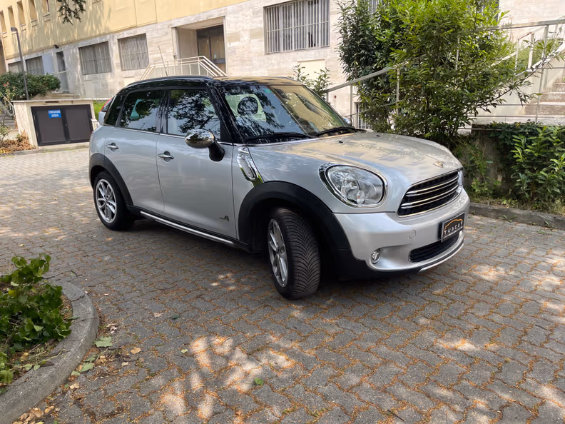 Mini Countryman - 3