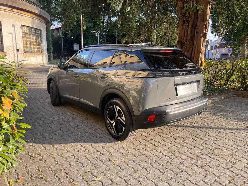 Peugeot 2008 - 7
