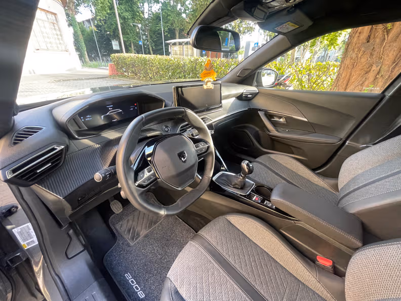 Peugeot 2008 - 20