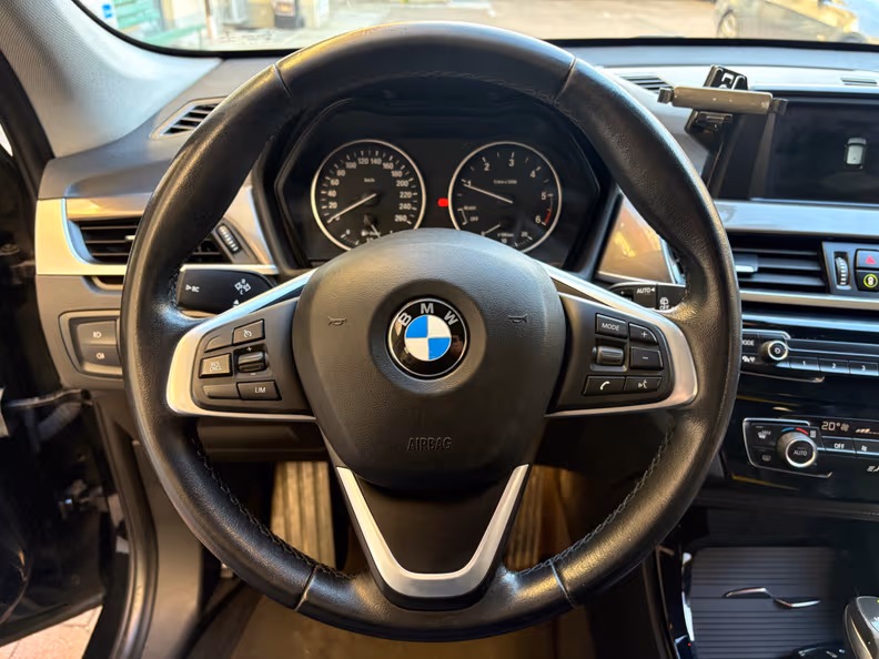 BMW X1 - 13