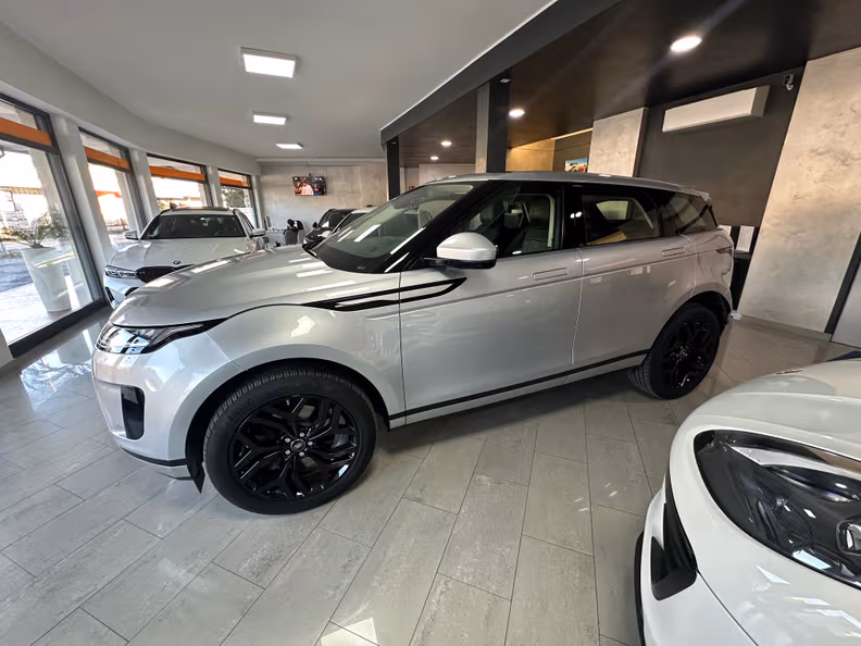 Land Rover Range Rover Evoque - 2