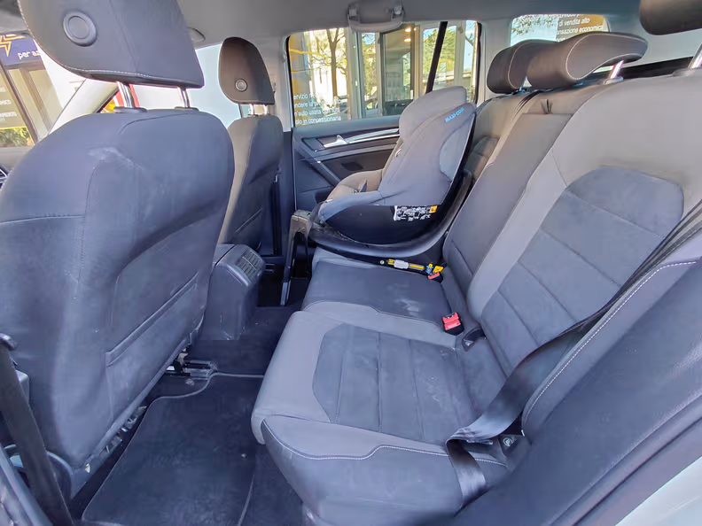 Volkswagen Golf - 14