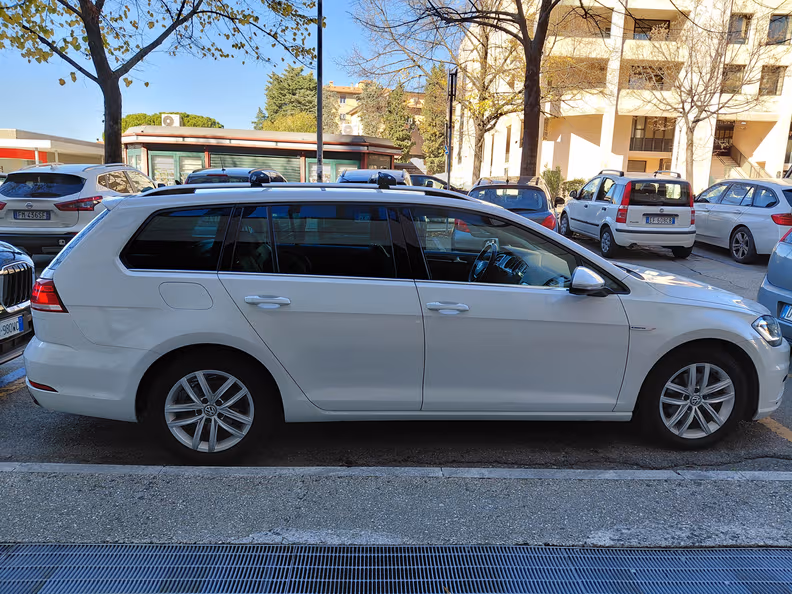 Volkswagen Golf - 27