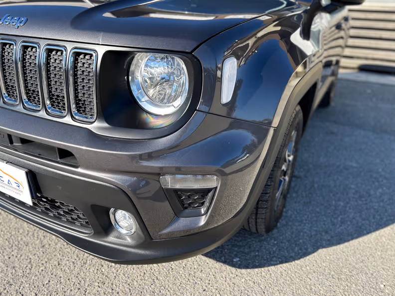 Jeep Renegade - 10
