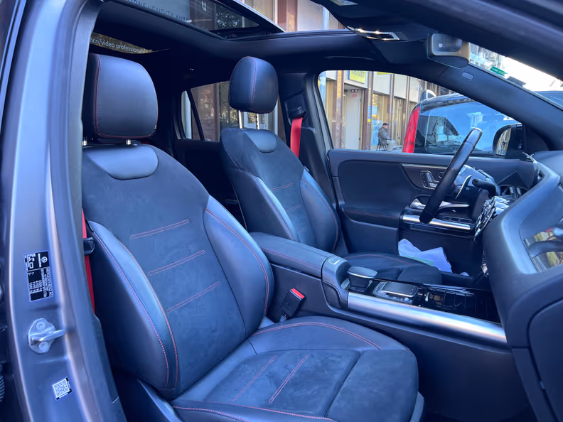 Mercedes-Benz GLA-Class - 13