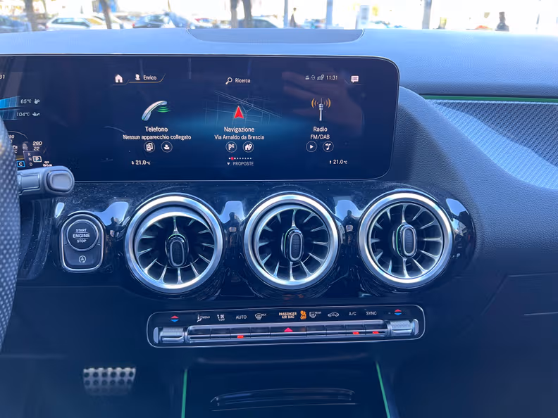 Mercedes-Benz GLA-Class - 15