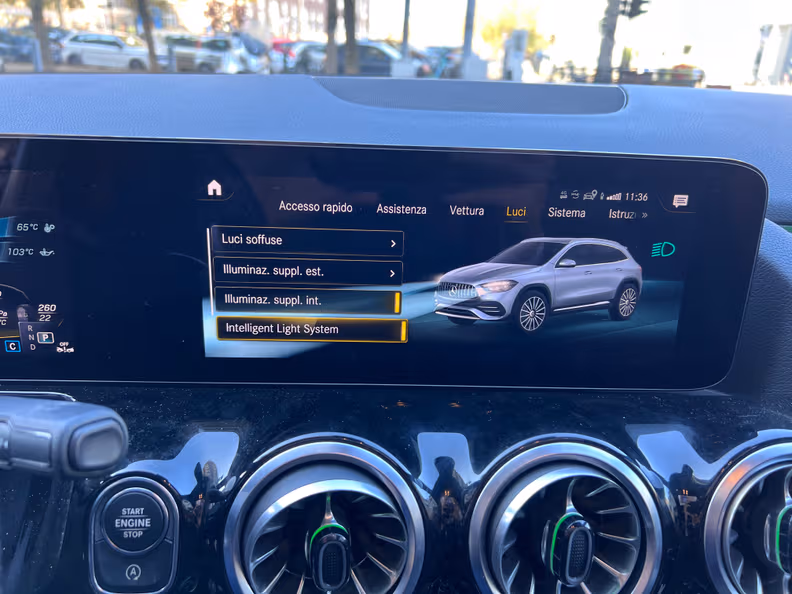 Mercedes-Benz GLA-Class - 33