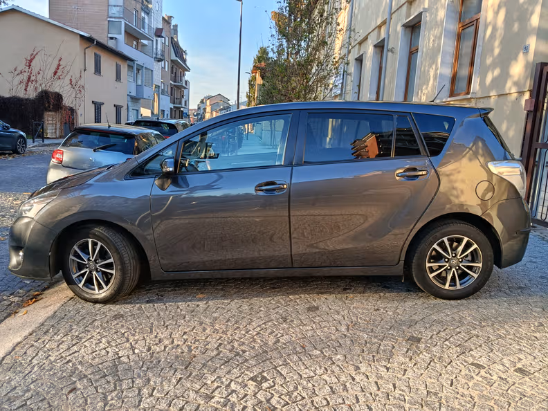 Toyota Verso - 8