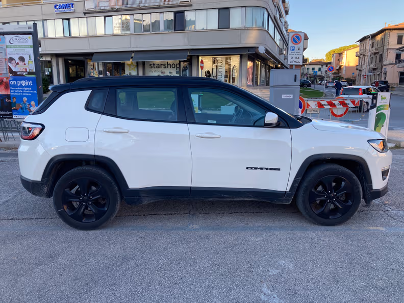 Jeep Compass - 21