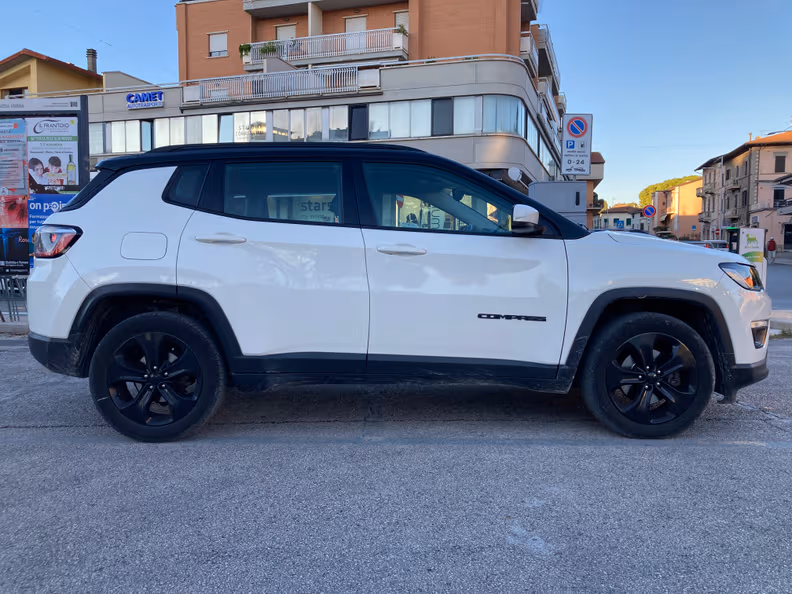 Jeep Compass - 22