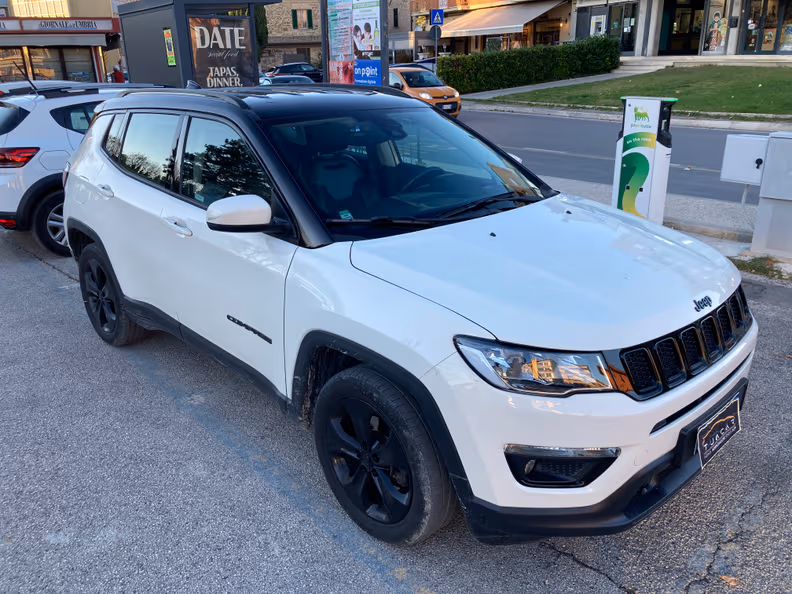 Jeep Compass - 25