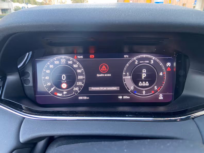 Land Rover Range Rover Evoque - 17