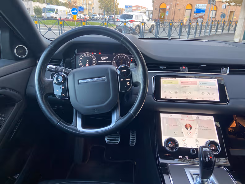 Land Rover Range Rover Evoque - 12