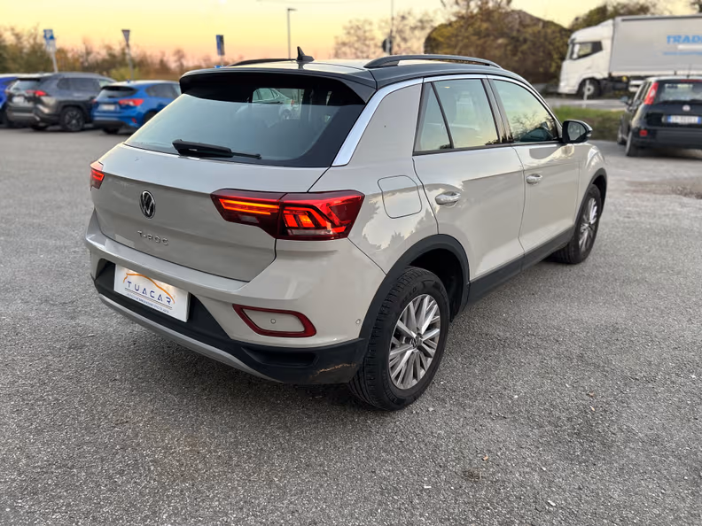 Volkswagen T-ROC - 5