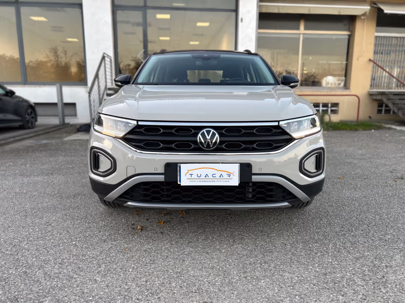 Volkswagen T-ROC - 8