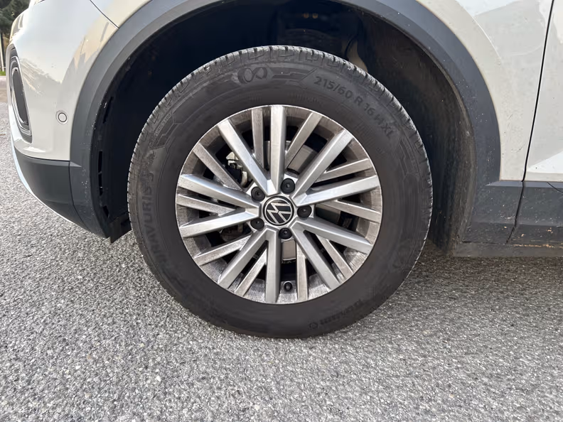 Volkswagen T-ROC - 11