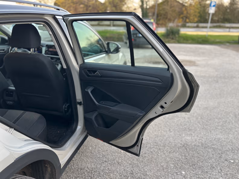Volkswagen T-ROC - 26