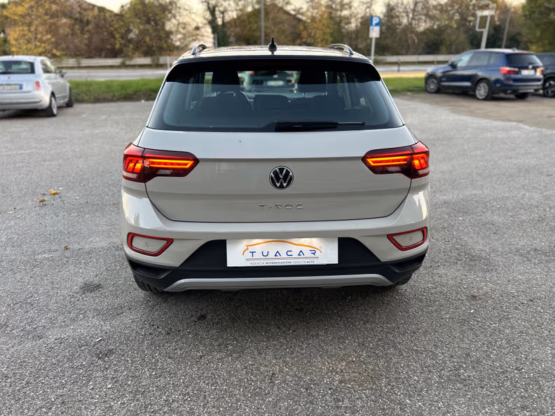 Volkswagen T-ROC - 4