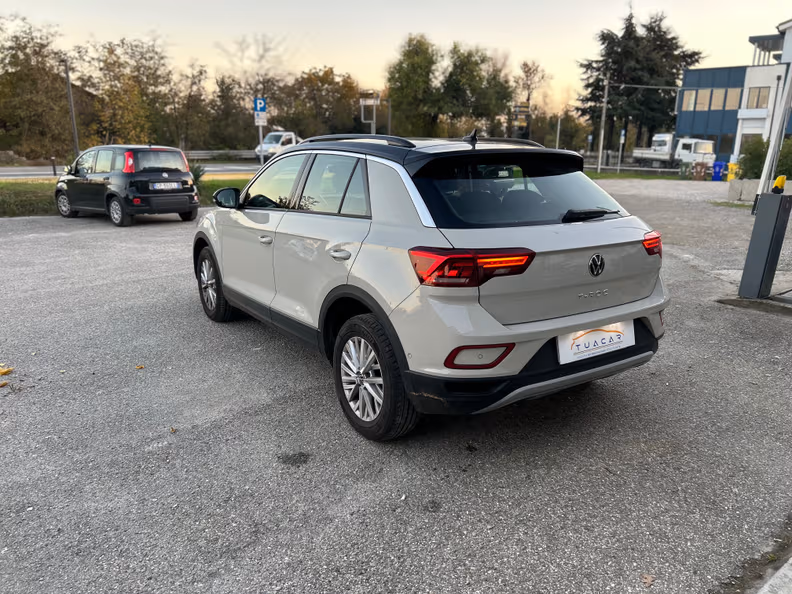 Volkswagen T-ROC - 3