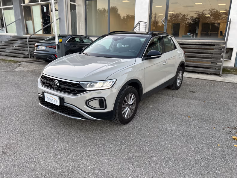 Volkswagen T-ROC - 1