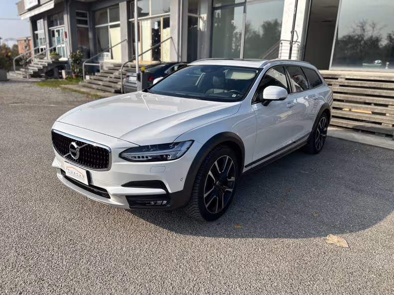Volvo V90