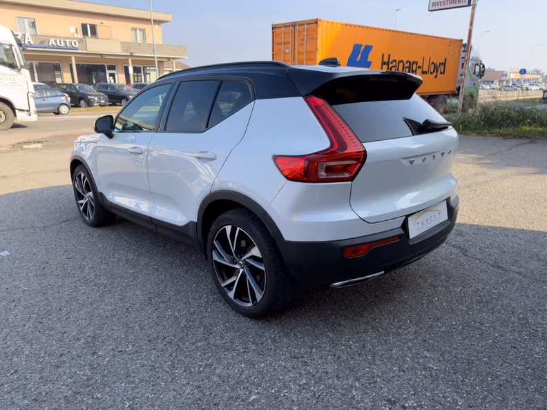 Volvo XC40 - 3
