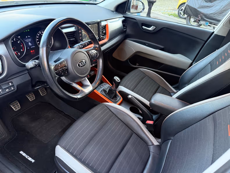 Kia Stonic - 10