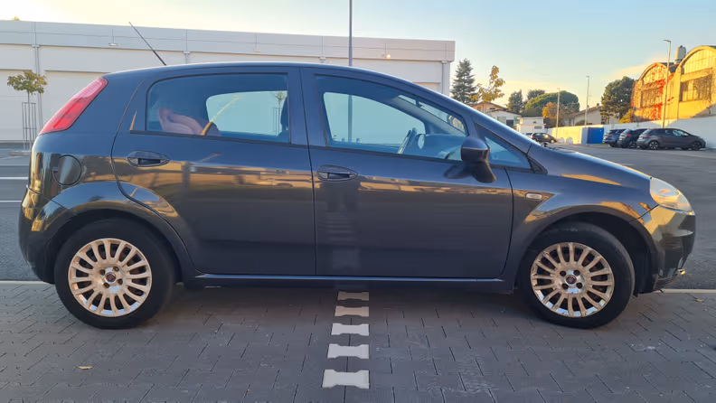 Fiat Grande Punto - 4